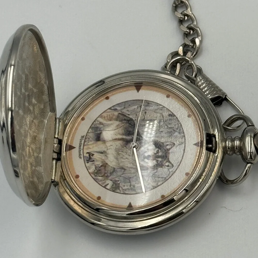 Westminster Wolf Pocket Watch Silver‎ Tone Hunter Case Wildlife Graphic & Chain